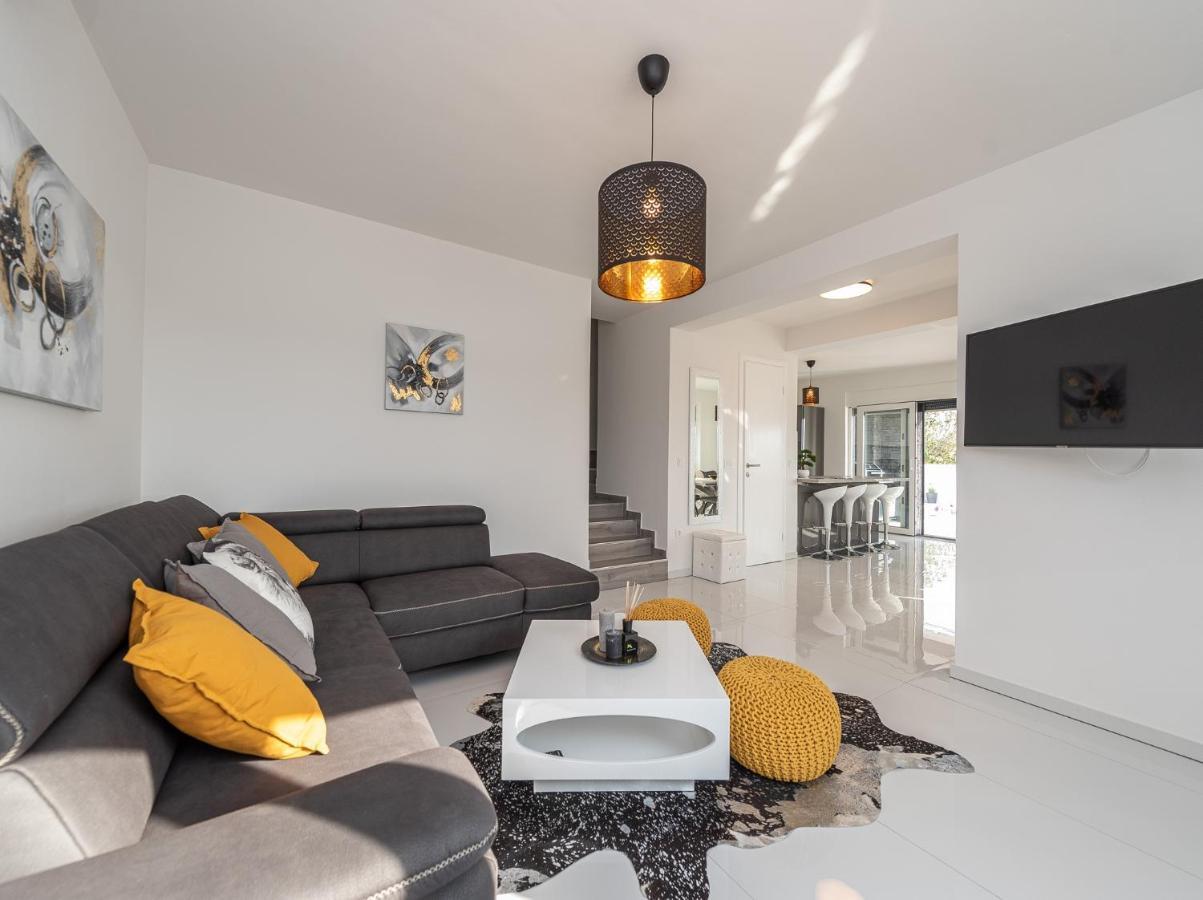 Contessa Privlaka (Zadar)